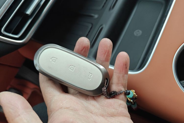 理想汽车 理想L6 2024款 Pro中控内饰7001