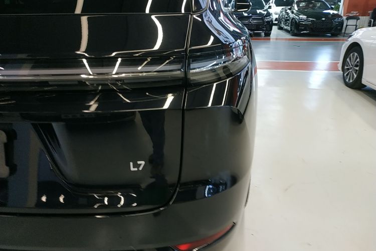 理想汽车 理想L7 2024款 Pro车身外观9