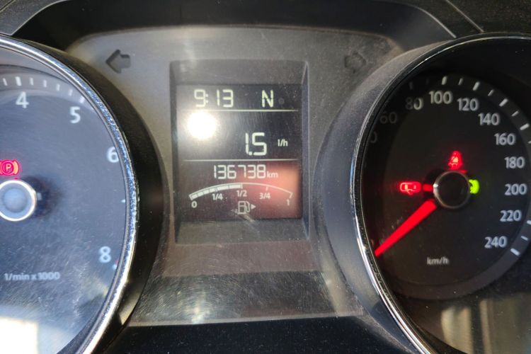 大众 宝来 2013款 1.6L 自动时尚型中控内饰15