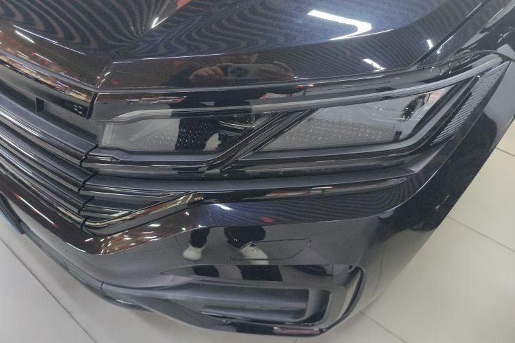 大众 途锐  3.0TSI 锐享版 曜黑运动套装局部细节36