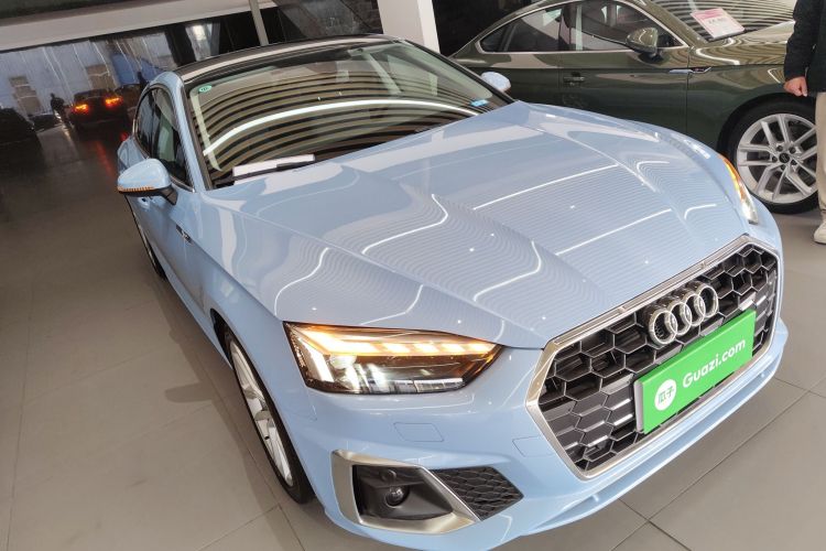 奥迪A5 2024款 Sportback 40 TFSI 时尚动感型车身外观3