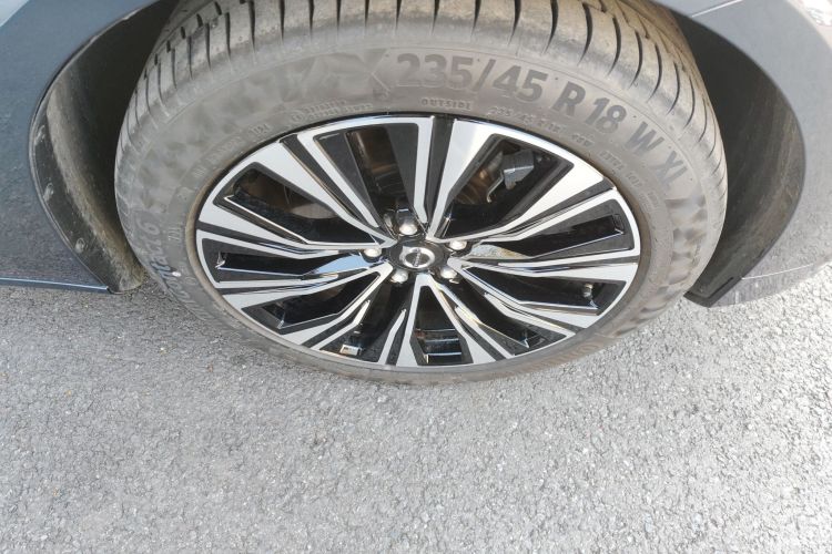 沃尔沃V60 2024款 B5 智远豪华版车身外观10