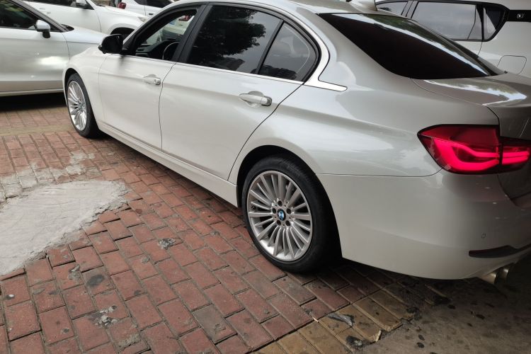 宝马3系 2018款 320Li 时尚型车身外观4