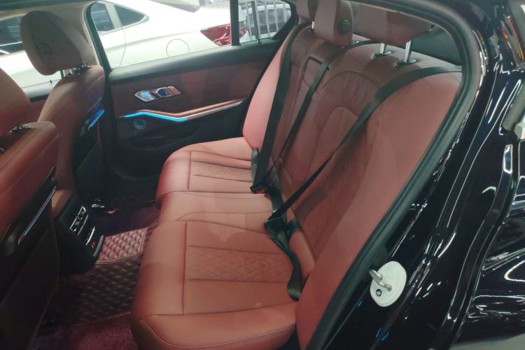 宝马3系 2022款 325Li M运动曜夜套装中控内饰21