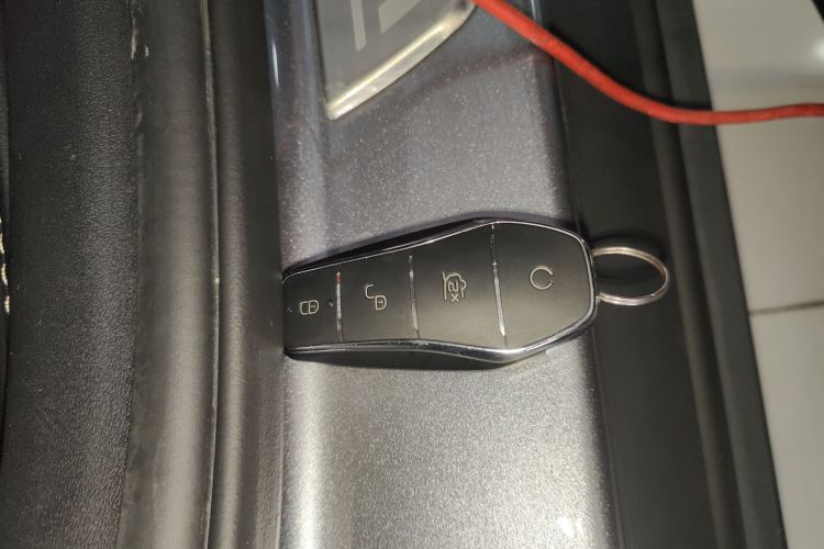 比亚迪 汉 2022款 EV 创世版 610KM四驱尊享型中控内饰7001