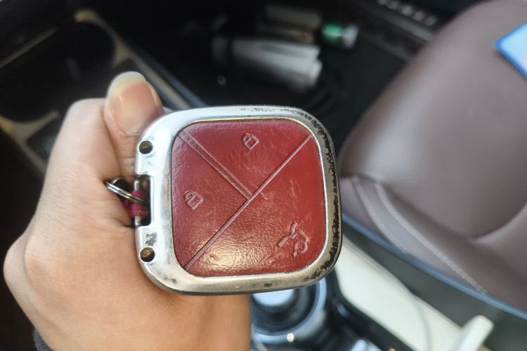 五菱汽车 五菱缤果 2024款 333km 悦享款中控内饰11