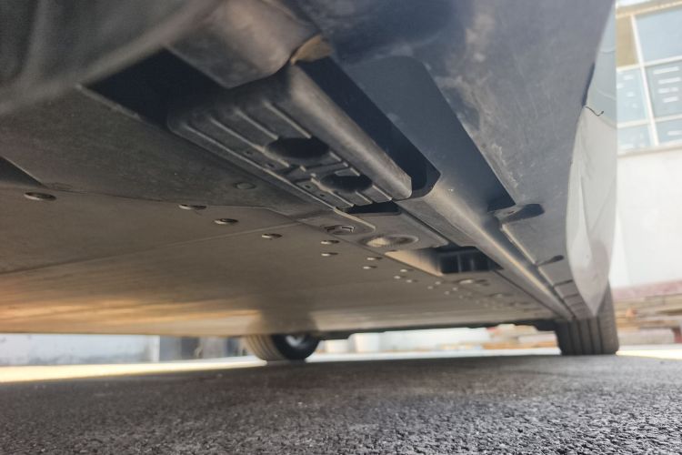 领克Z10 2025款 95kWh 702km四驱Halo局部细节9002