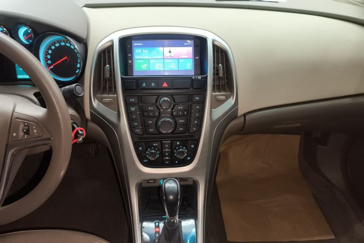 别克 英朗 2013款 GT 1.6L 自动时尚版局部细节16