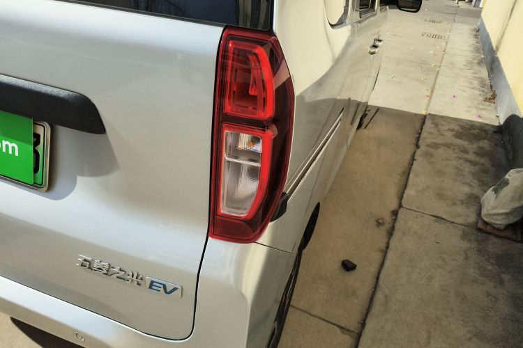 五菱汽车 五菱之光新能源 2025款 201km 舒适型车身外观6006