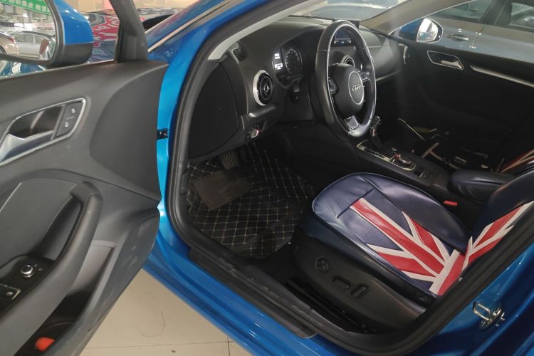 奥迪A3 2015款 Sportback 35 TFSI 百万纪念舒享型中控内饰7003