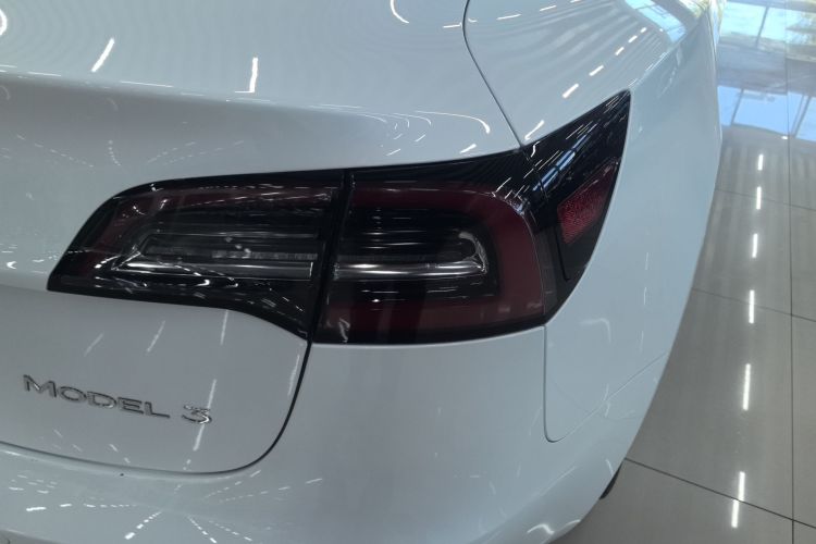 特斯拉 Model 3 2020款 改款 标准续航后驱升级版车身外观9