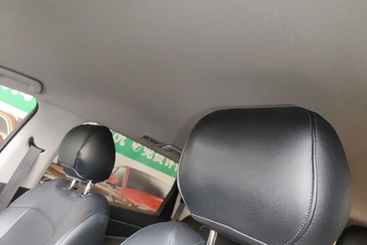 五菱汽车 五菱凯捷 2020款 1.5T 手动精英型中控内饰22