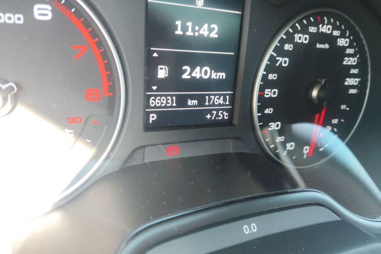 奥迪A3 2020款 改款 Sportback 35 TFSI 进取型 国VI中控内饰15