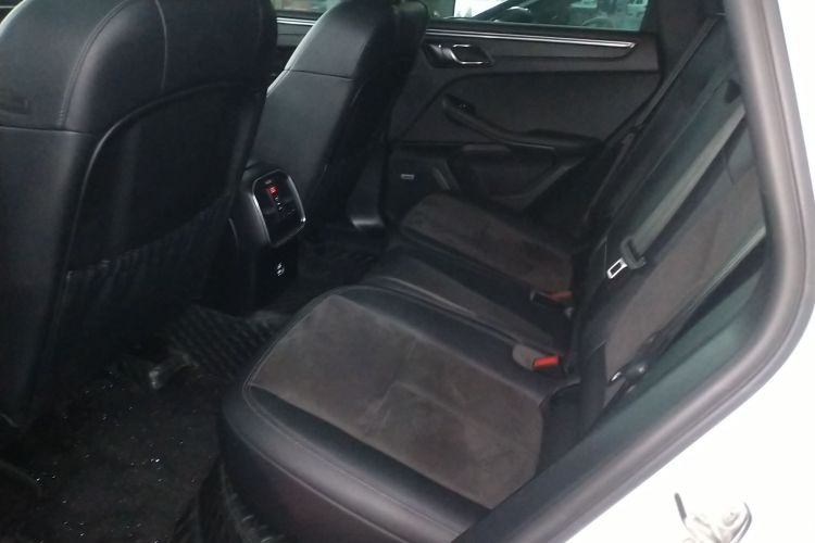 保时捷 2021款 Macan 2.0T中控内饰21