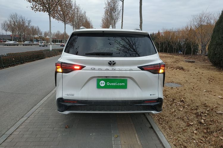 丰田 格瑞维亚 2024款 2.5L混动 豪华版车身外观6004