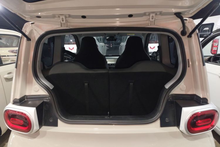 五菱汽车 宏光MINIEV 2024款 第三代 215km 青春版机舱底盘23