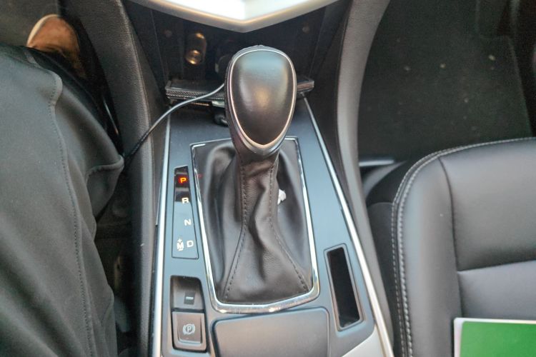 凯迪拉克SRX 2015款 3.0L 舒适型局部细节18