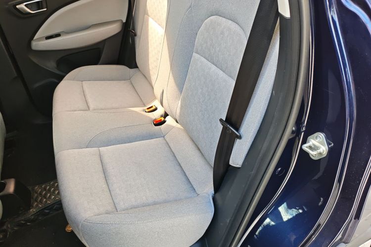 零跑汽车 零跑T03 2022款 炫晶版中控内饰7004