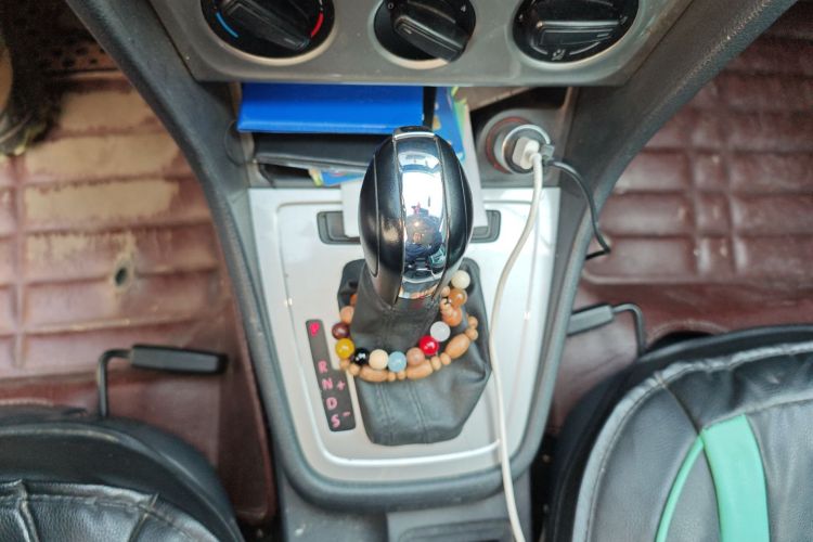 大众 朗逸 2015款 1.6L 自动风尚版中控内饰18