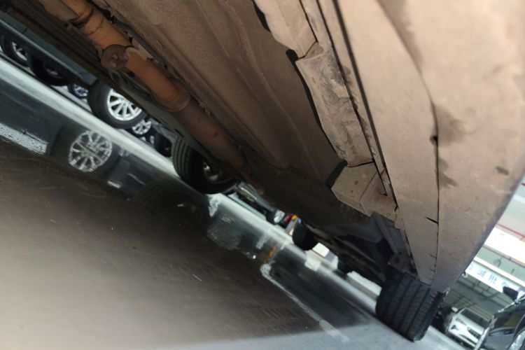 路虎 揽胜极光 2018款 240PS SE 智耀版局部细节9002