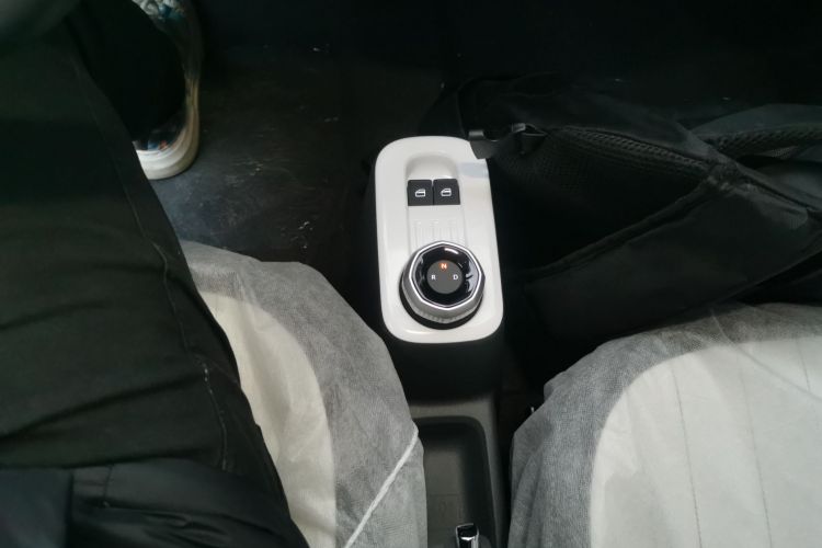 吉利银河 2025款 210km 熊猫卡丁局部细节18