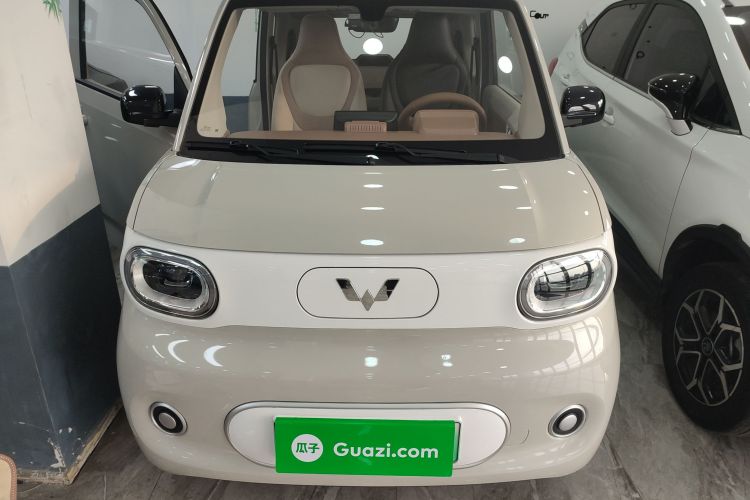 五菱汽车 宏光MINIEV 2024款 第三代 215km 青春版车身外观2