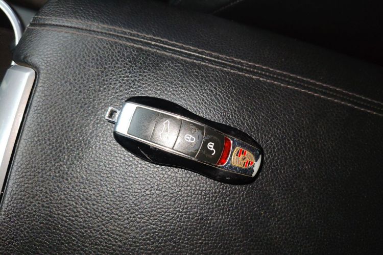 保时捷Cayenne（平行进口）中控内饰7001