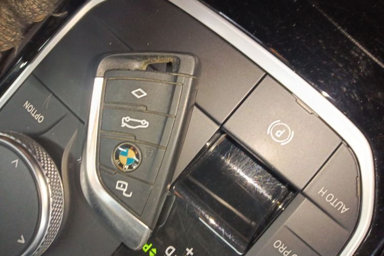 宝马3系 2022款 改款 320Li M运动套装中控内饰7001