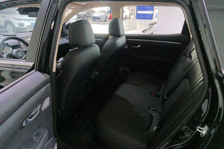 蓝电E5 PLUS 2026款 165km 长续航先享版Ultra 5座中控内饰7004