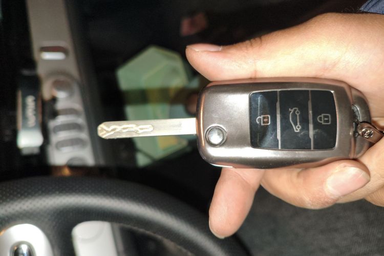 长安启源 长安Lumin 2022款 155km 清甜款中控内饰7001