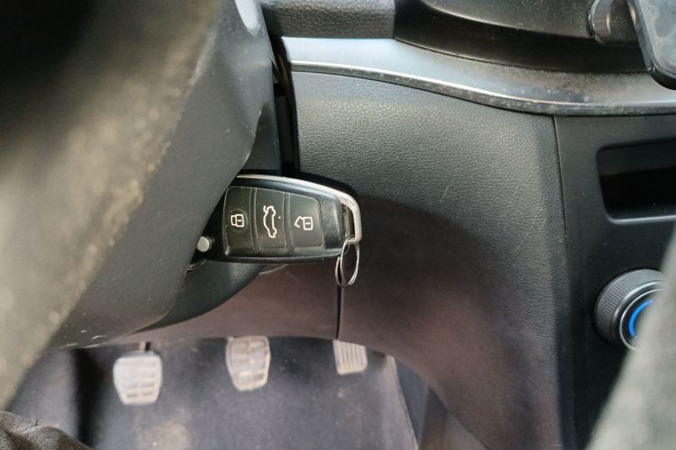 凯翼E3 2018款 1.5L 手动尊贵型中控内饰11