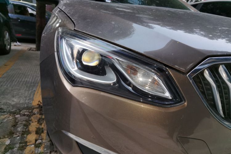 别克 英朗 2015款 18T 双离合精英型车身外观8