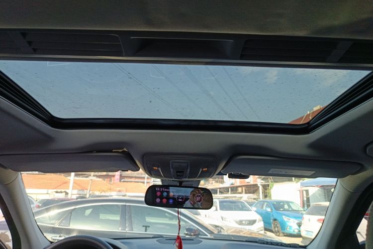 奔驰M级 2014款 ML 320 4MATIC中控内饰22