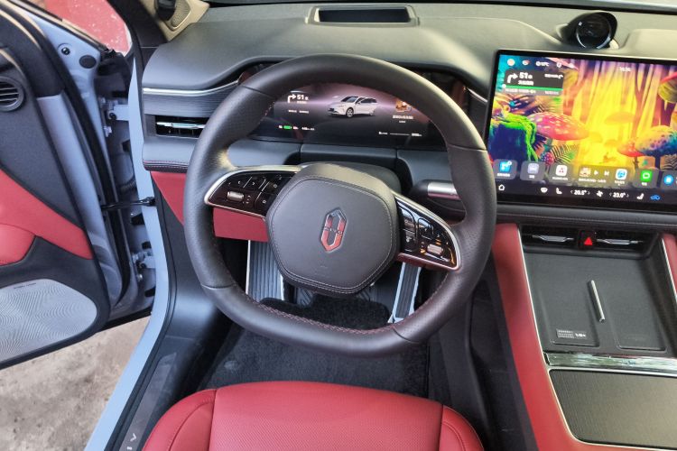 鸿蒙智行 问界M5 2025款 纯电  Ultra 后驱版中控内饰13