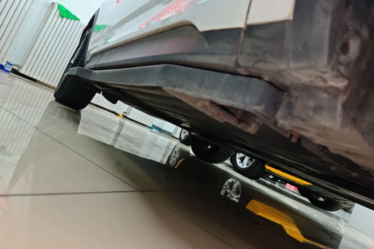 领克01 2017款 2.0T 四驱劲Pro版局部细节9001