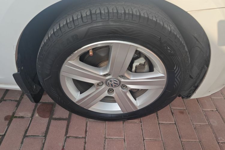 大众 高尔夫 2017款 1.6L 自动舒适百万辆纪念版车身外观10