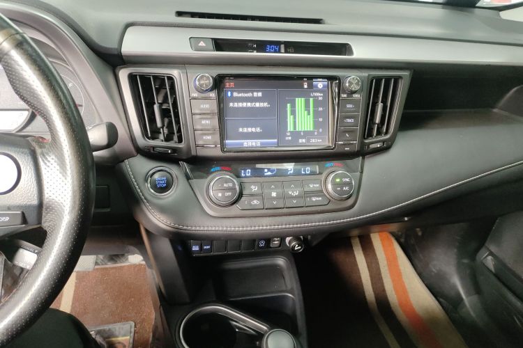 丰田 RAV4荣放 2019款 2.0L CVT两驱风尚版 国VI中控内饰16