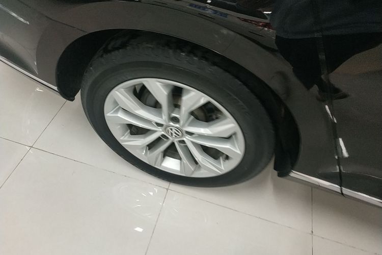 大众 迈腾 2019款 330TSI DSG 豪华型 国V车身外观6006