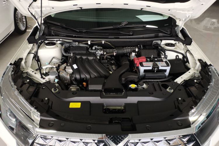 启辰D60 2023款 PLUS 1.6L XE CVT潮领版机舱底盘24