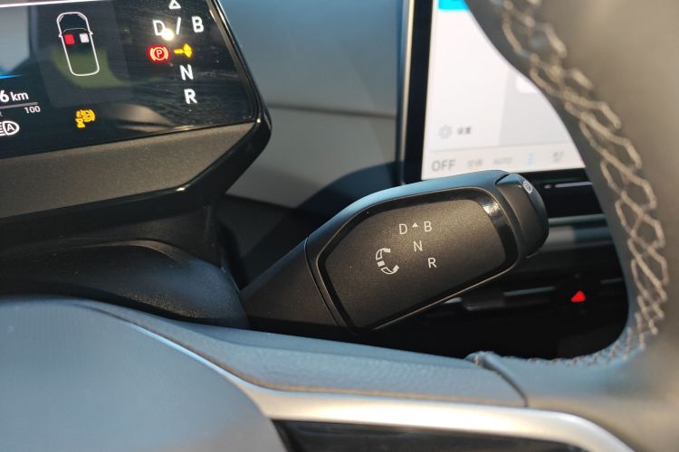 大众 ID.4 X 2025款 聪明款 纯净智享版中控内饰18