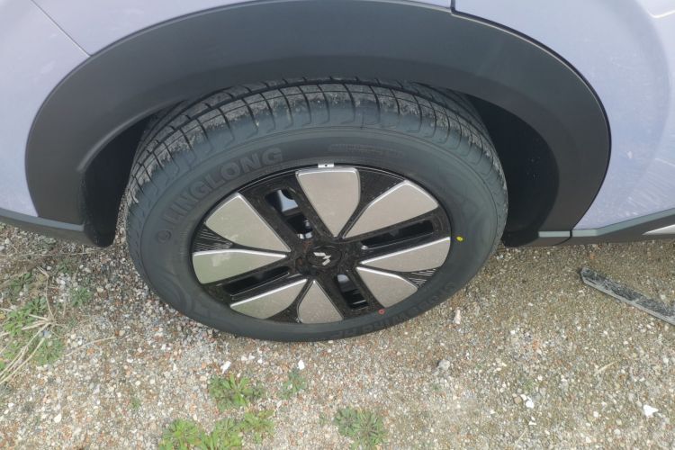 五菱汽车 缤果S 2025款 430km 尊享款车身外观6008