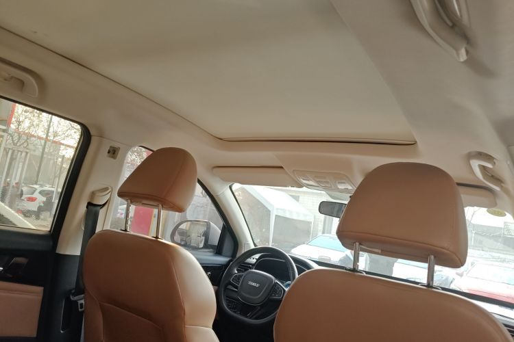 中国重汽VGV VGV U75PLUS 2021款 2.0TGDI 奇趣山地版 7座中控内饰22