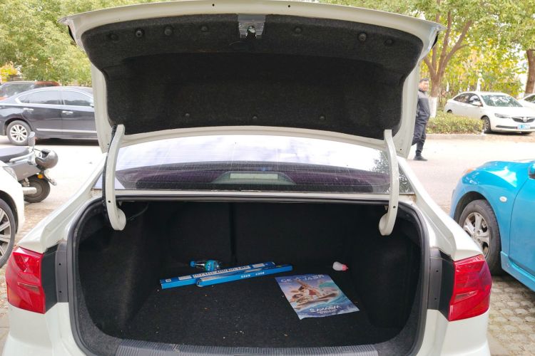 大众 宝来 2016款 230TSI 手动舒适型机舱底盘23