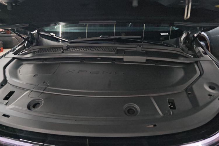 小鹏G6 2023款 580 长续航 Pro机舱底盘24