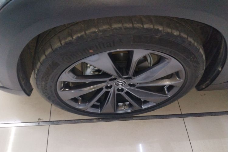 长安UNI-T 2020款 1.5T 旗舰型车身外观6007