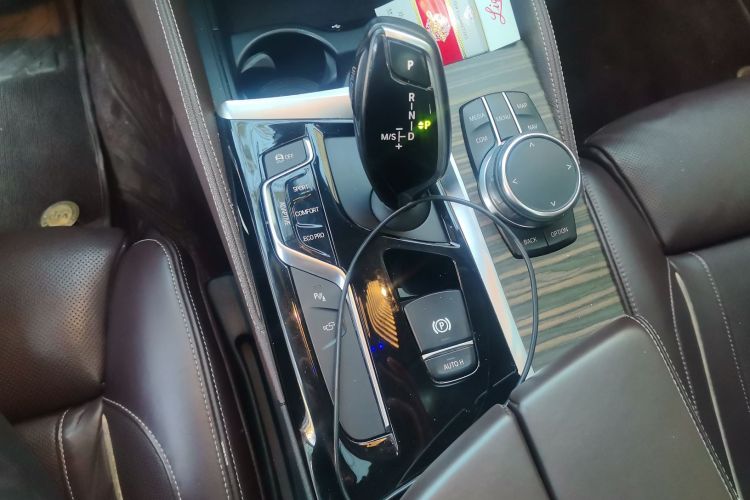 宝马5系 2018款 改款 540Li 行政版局部细节18