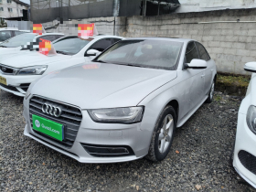 奥迪A4L 2013款 35 TFSI 自动舒适型
