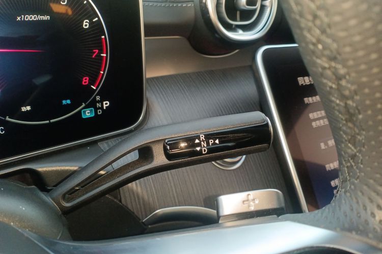 奔驰C级 2024款 C 260 L 运动版局部细节18