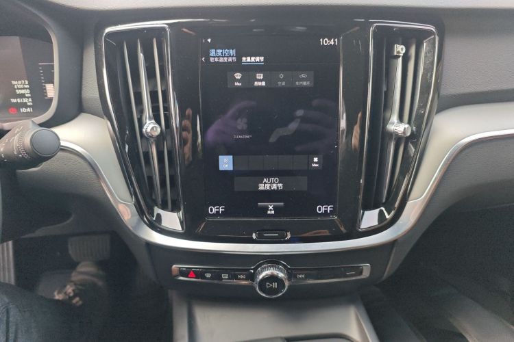 沃尔沃S60 2022款 B4 智逸豪华版局部细节16