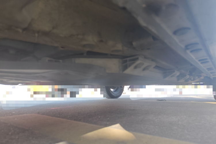 长安欧尚 奔奔E-Star 2021款 国民版 多彩款 磷酸铁锂（31.86kWh）局部细节9004